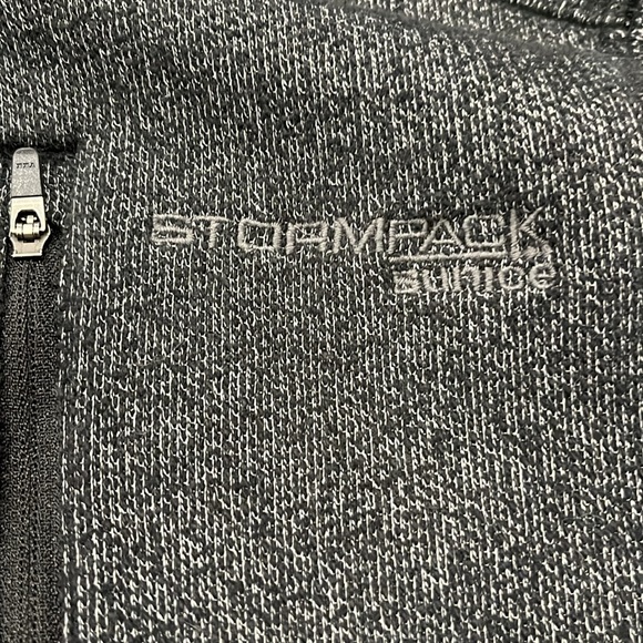 Men’s zip up sweater. - Picture 3 of 5